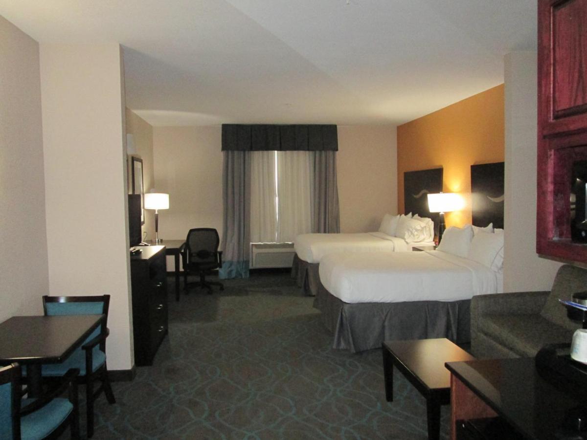 Holiday Inn Express Hotel And Suites Fort Stockton By Ihg Exterior photo